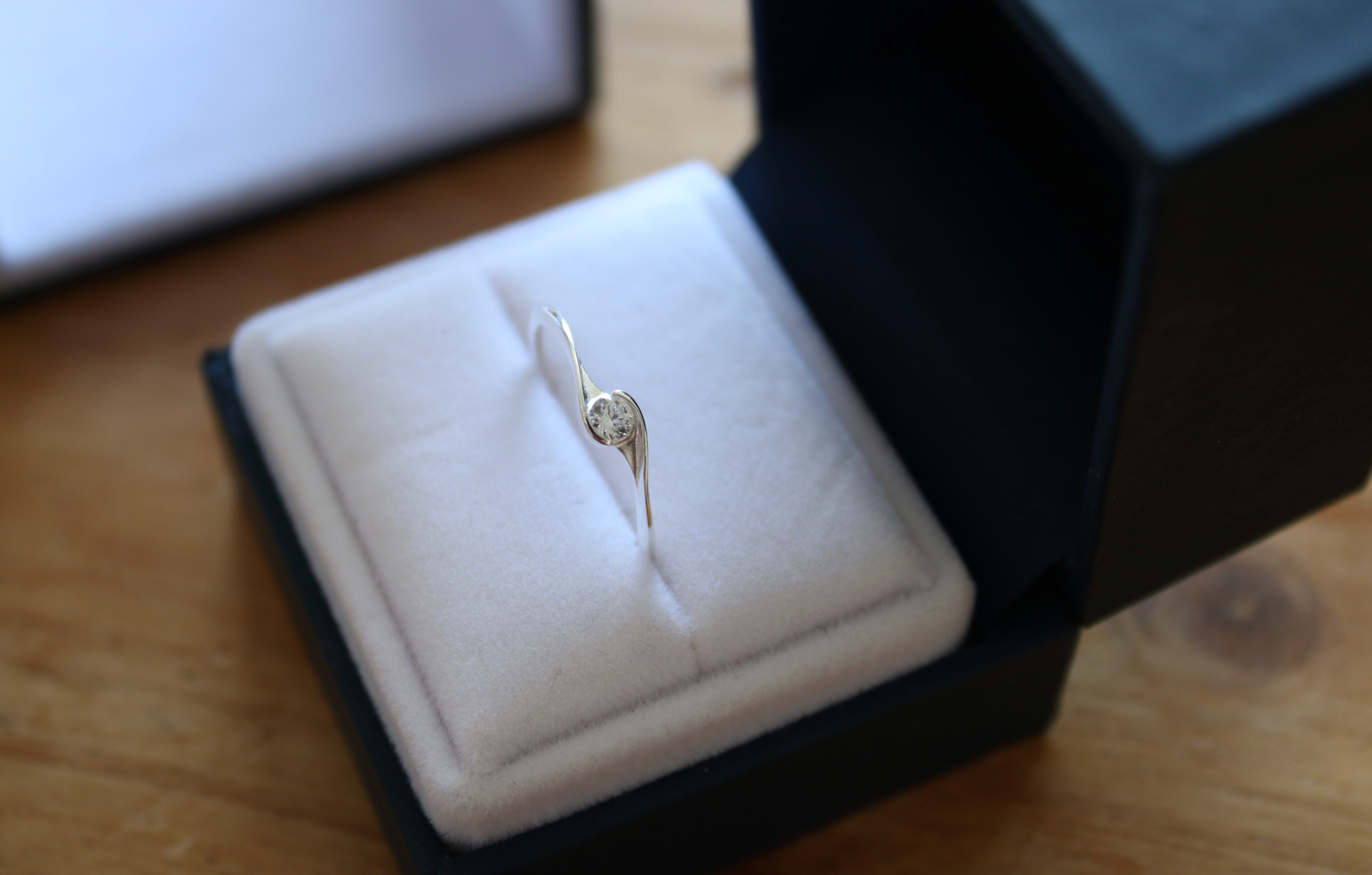 Twisted ring